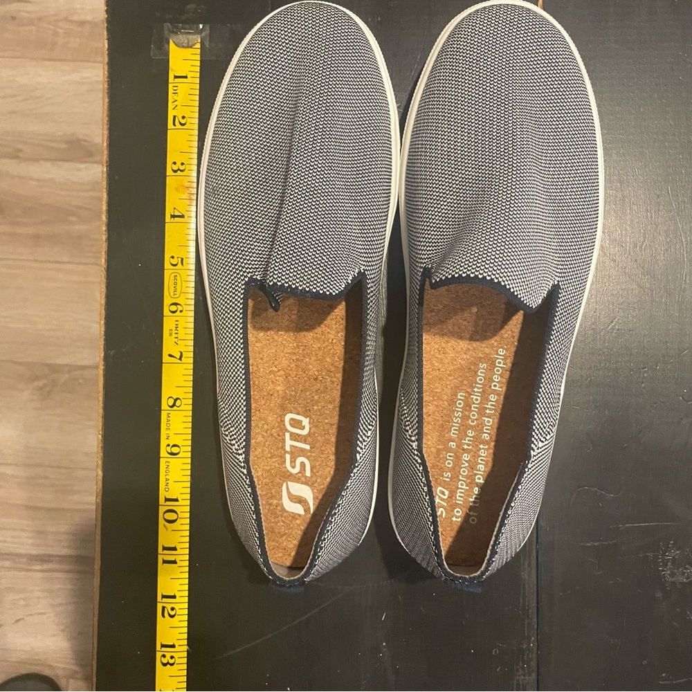 STQ Women’s Navy Blue and White Slip-On Loafers